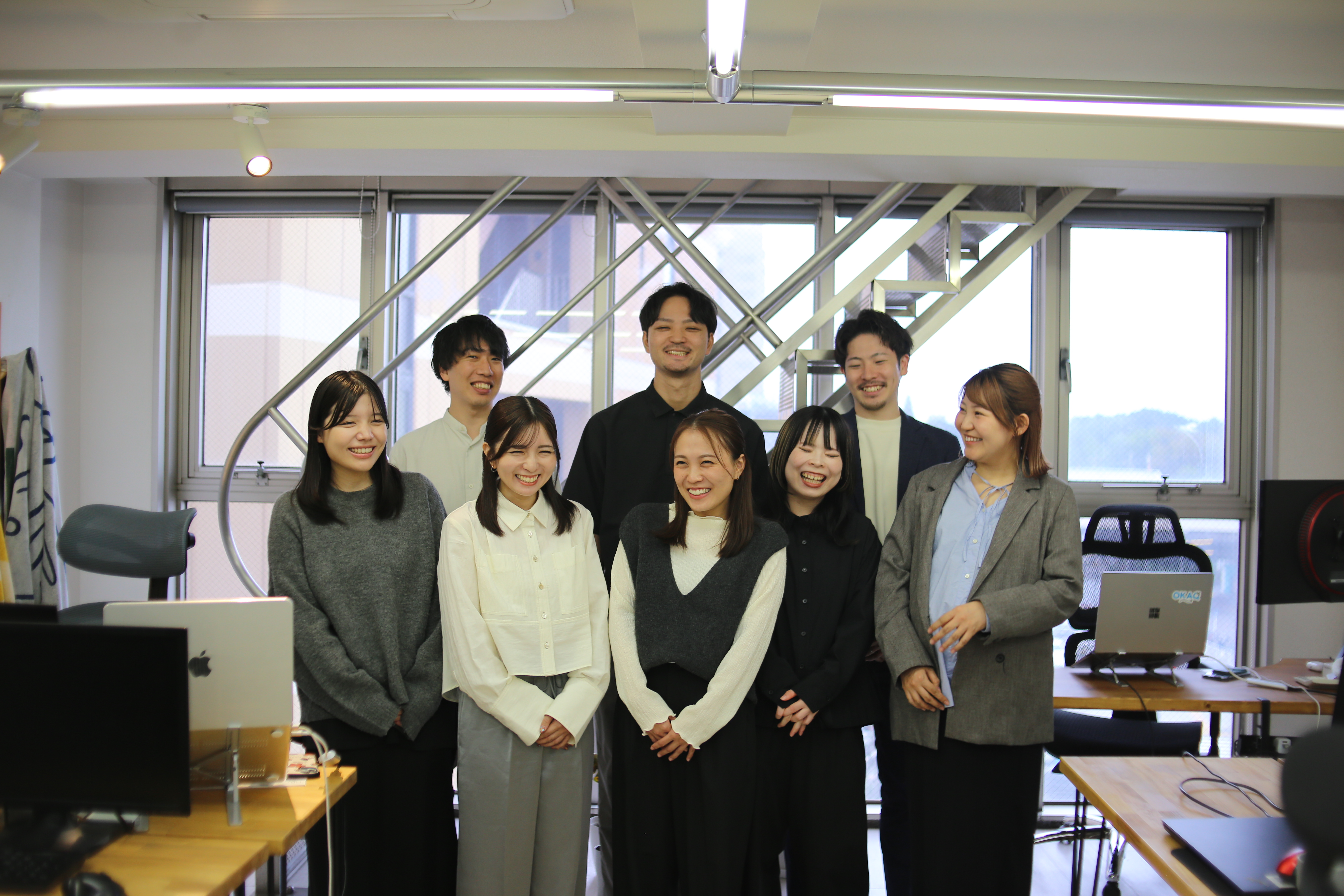 リクセルの社内スタッフの集合写真